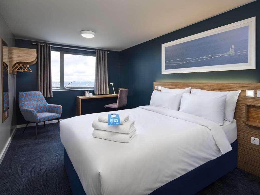 Travelodge Excel Londen Buitenkant foto