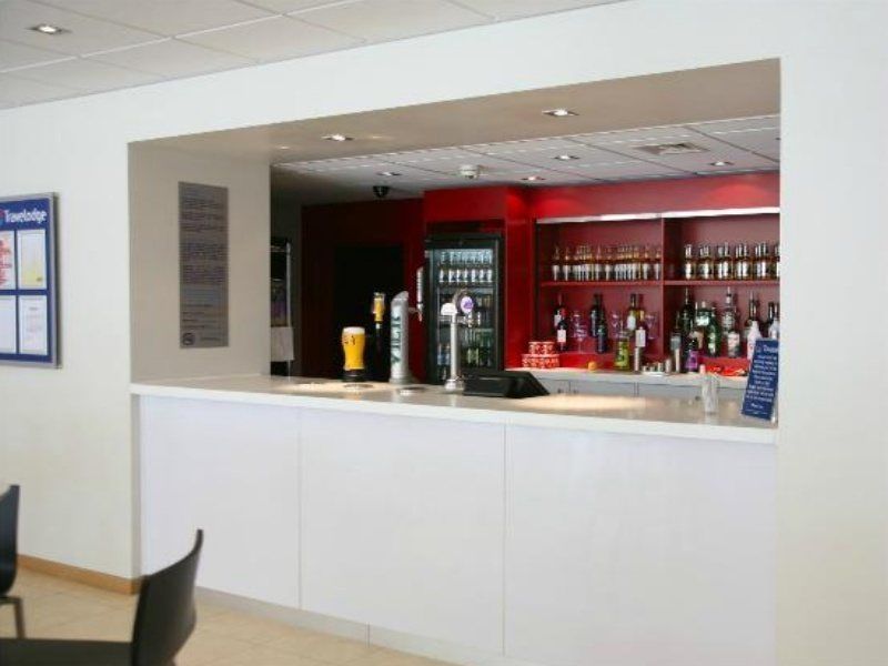 Travelodge Excel Londen Buitenkant foto