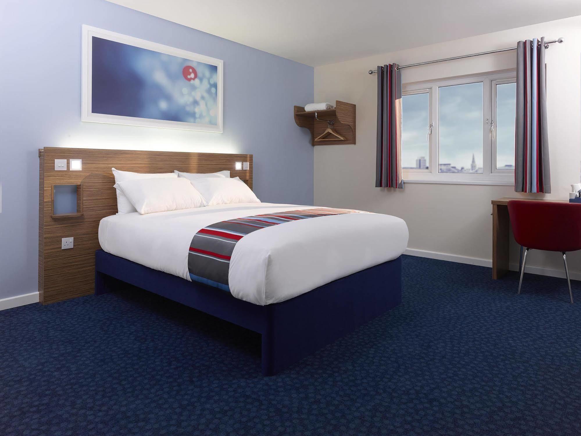 Travelodge Excel Londen Buitenkant foto